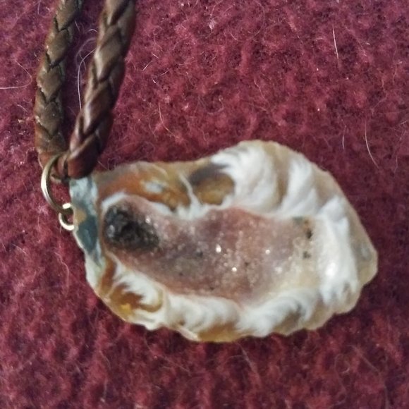 **SALE, SALE** Natural Light Brown & Gray Agate Necklace - Picture 11 of 12